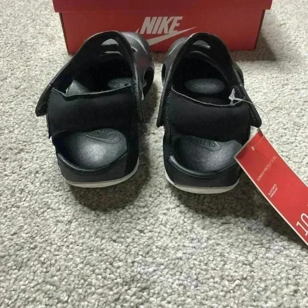 Nike Sandals Water Shoes Black White Swoosh NEW